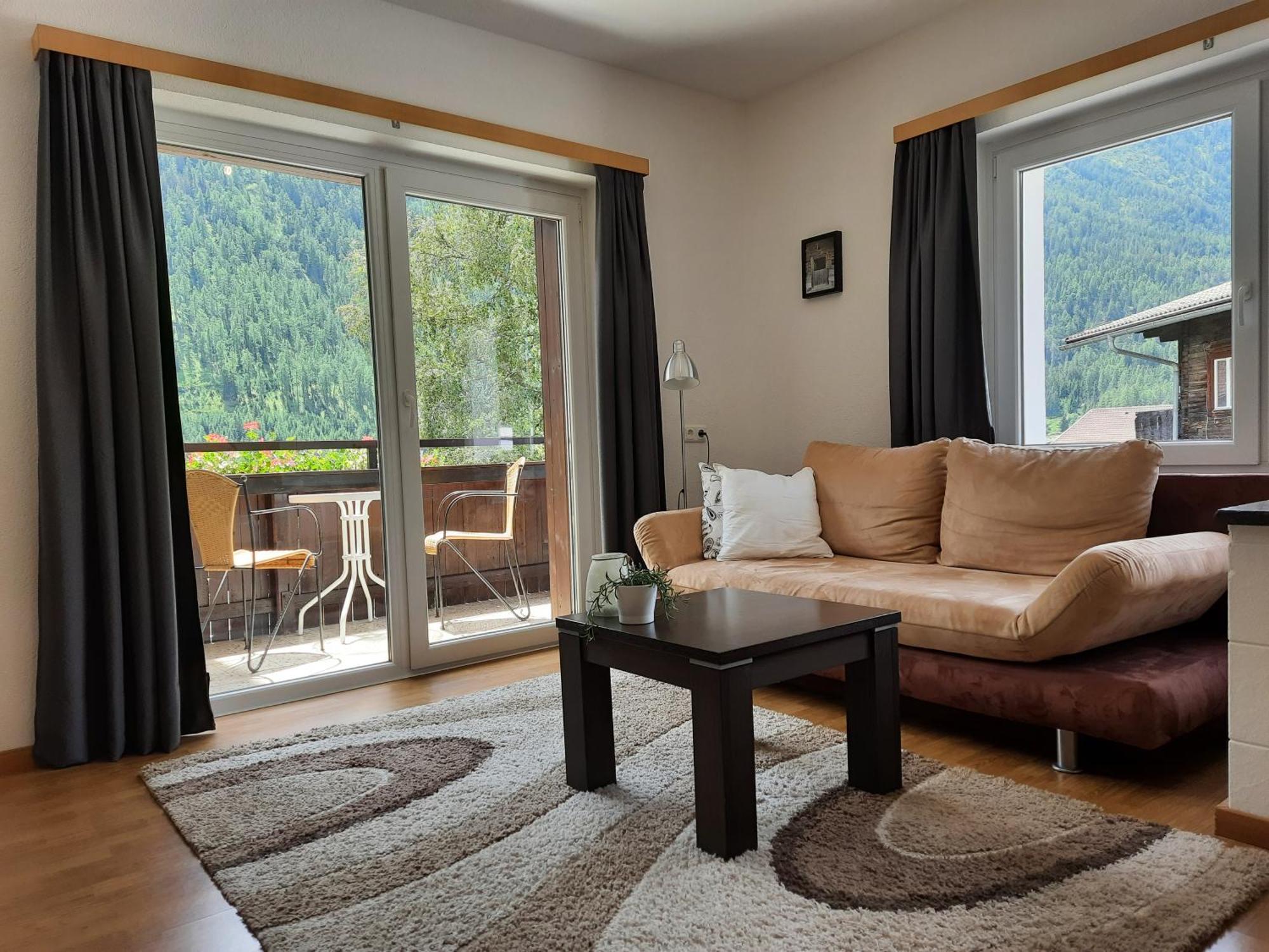 Ferienhaus Enzian Prägraten Pokoj fotografie